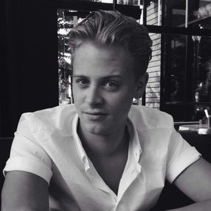 Meet your Posher, Whittaker